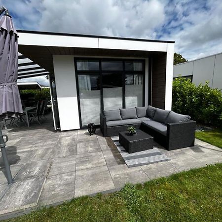 Ferienhaus / Chalet / Bungalow Am See, Holland, Niederlande, Lathum المظهر الخارجي الصورة