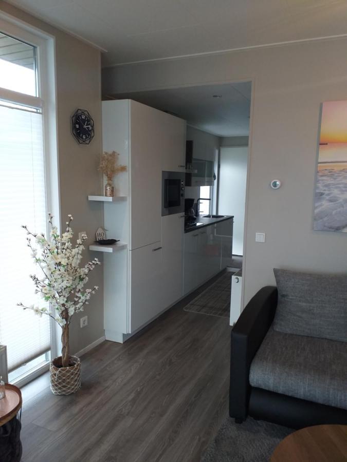 Ferienhaus / Chalet / Bungalow Am See, Holland, Niederlande, Lathum المظهر الخارجي الصورة