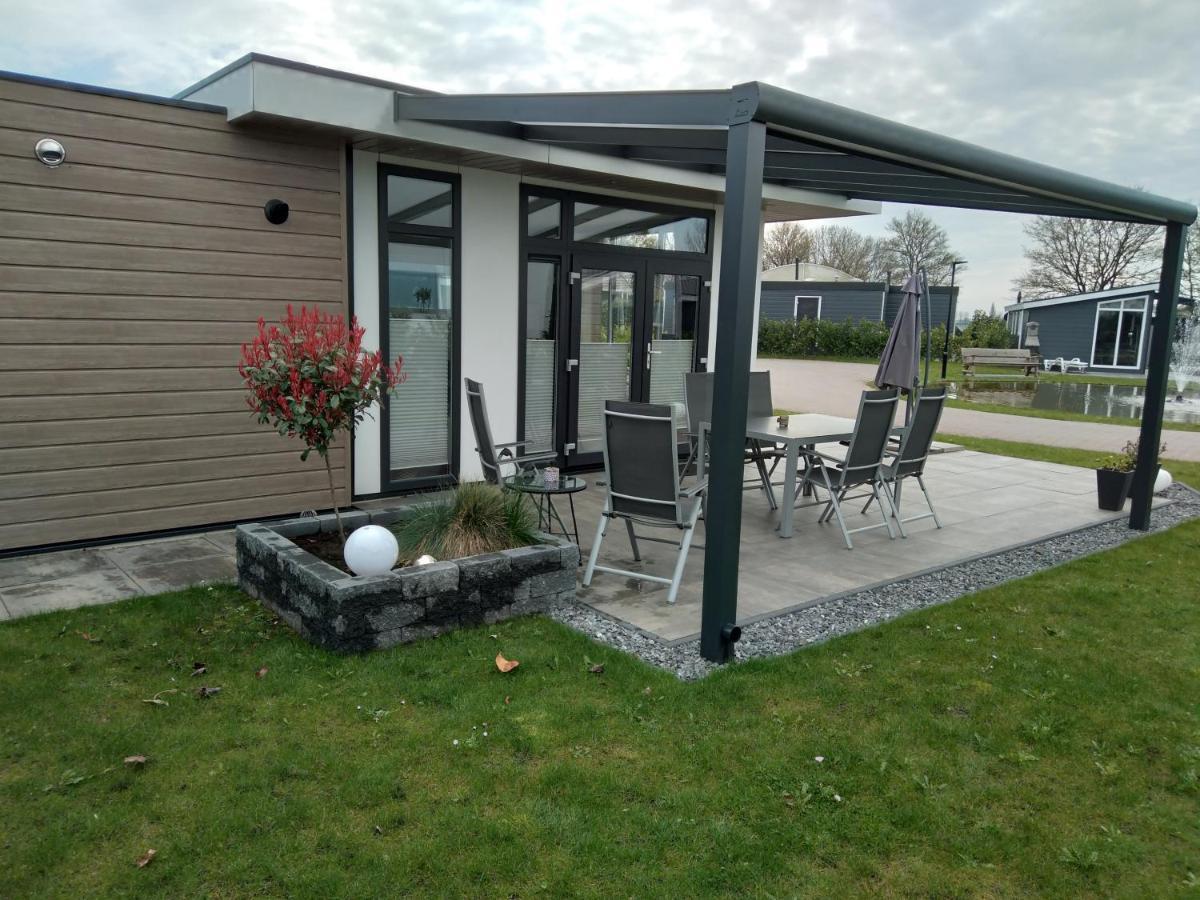 Ferienhaus / Chalet / Bungalow Am See, Holland, Niederlande, Lathum المظهر الخارجي الصورة